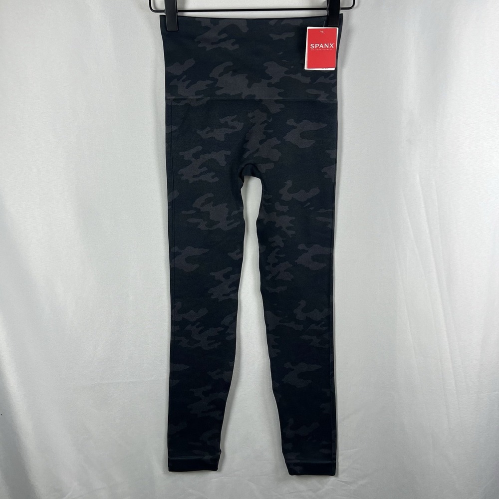 Spanx Leggings Seamless Shaping Slimming Stretch Look At Me Now Size‎ XSmall NWT